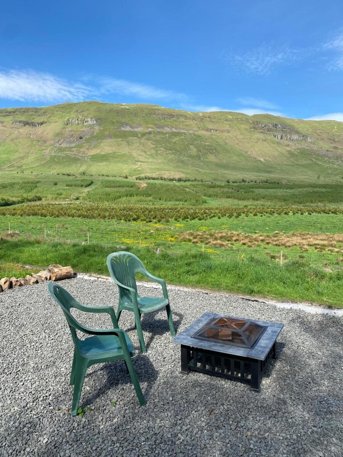 Campsie Luxury Pods With Hot Tub Hotel Glasgow Kültér fotó
