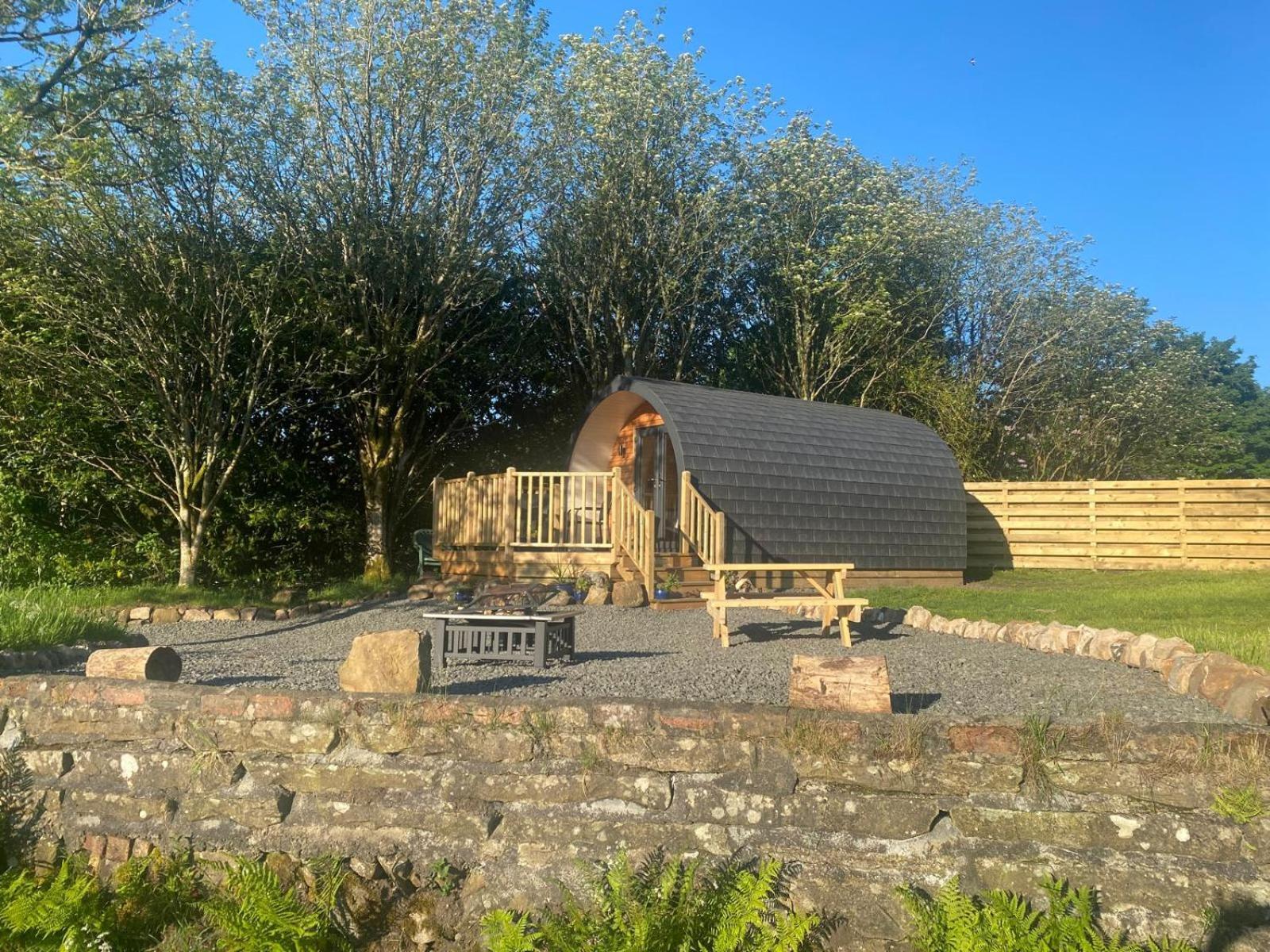 Campsie Luxury Pods With Hot Tub Hotel Glasgow Kültér fotó